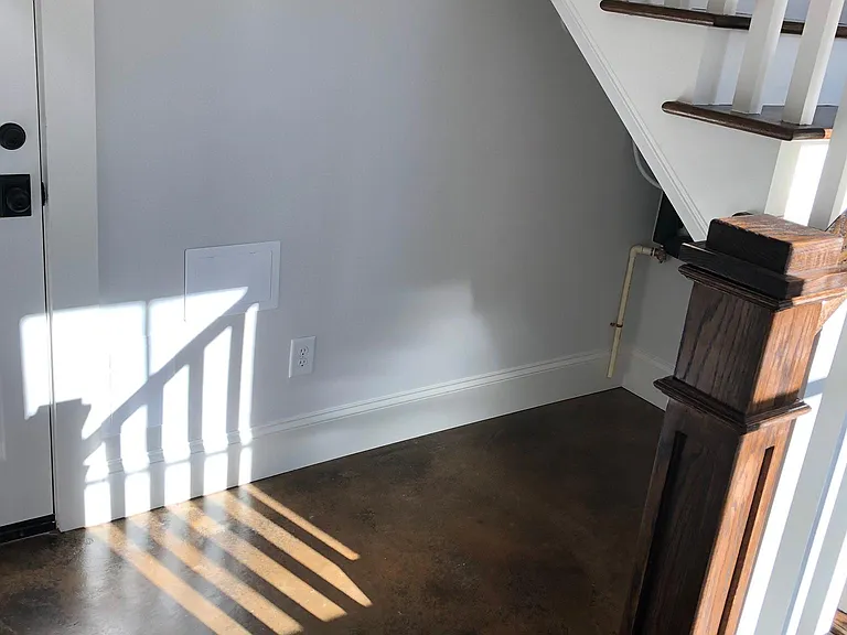 2121 Roslyn Ave — Photo 7