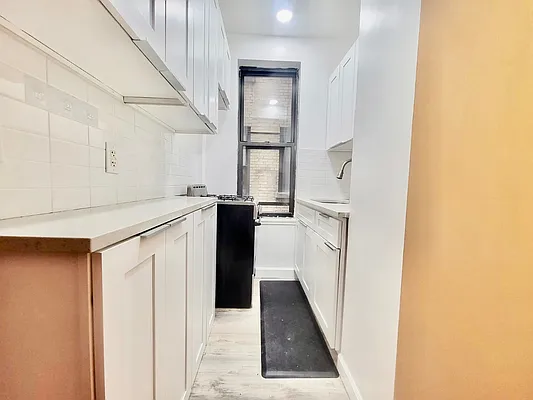 Rented by David Francis New York LLC | media 9