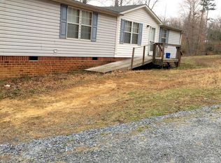 185 Plain Ridge Dr, Evington, VA 24550