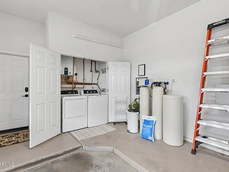1465 W Island Cir — Photo 84