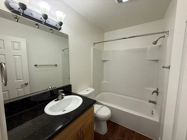 Beachwood Apartments — Photo 52