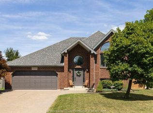 2840 Wildberry Cres, Tecumseh, ON N9K1C2