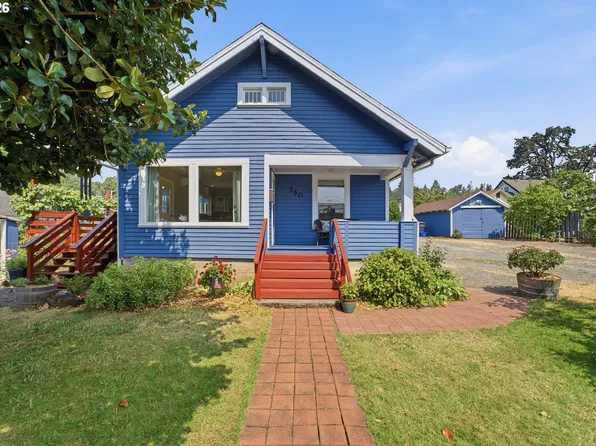 750 E Hereford St, Gladstone, OR 97027