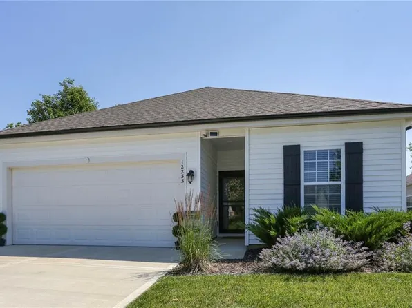 12233 N Pomona Ave, Kansas City, MO 64163