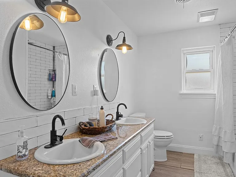 3812 E Everglade Ave — Photo 11