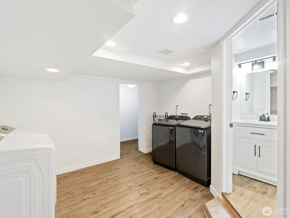 1st image of 3109 24th Avenue Ct SE