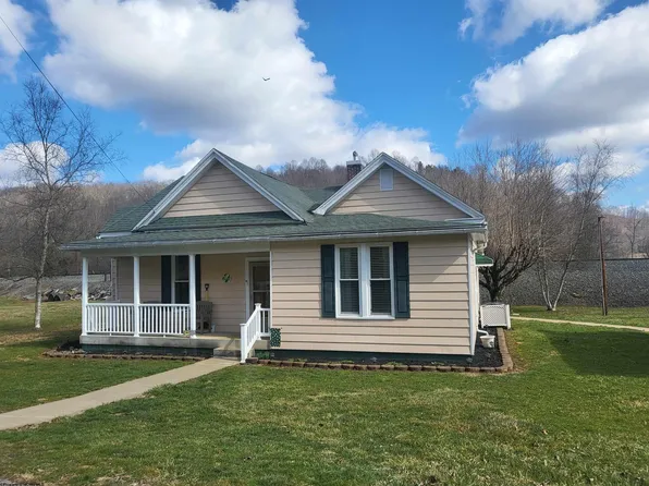 27 Glades Run Rd, Fairview, WV 26570