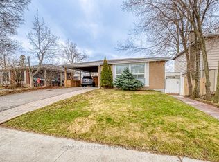 871 Liverpool Rd, Pickering, ON L1W 1S3