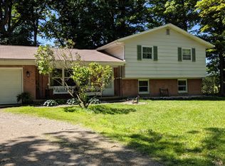 7380 Auld Rd, Bradford, OH 45308