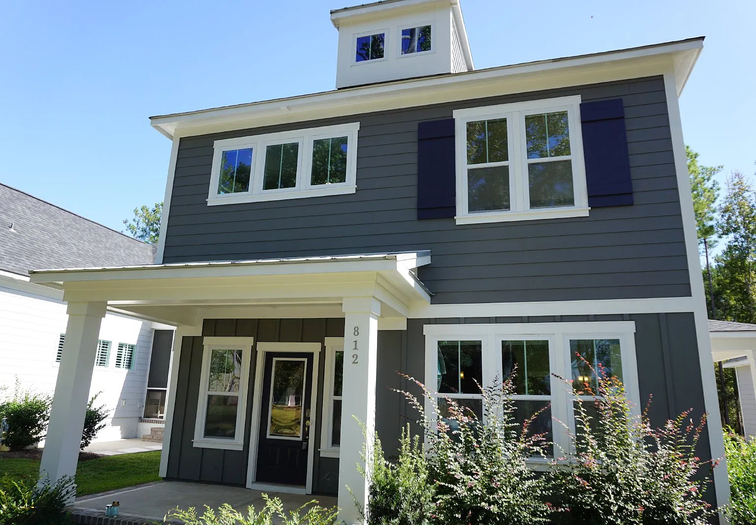 4 bed, 3.5 bath, 2590 sqft, $3,200 — Photo 2