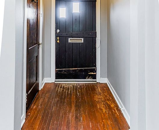 4th image of 1516 N Wheeling Ave #1