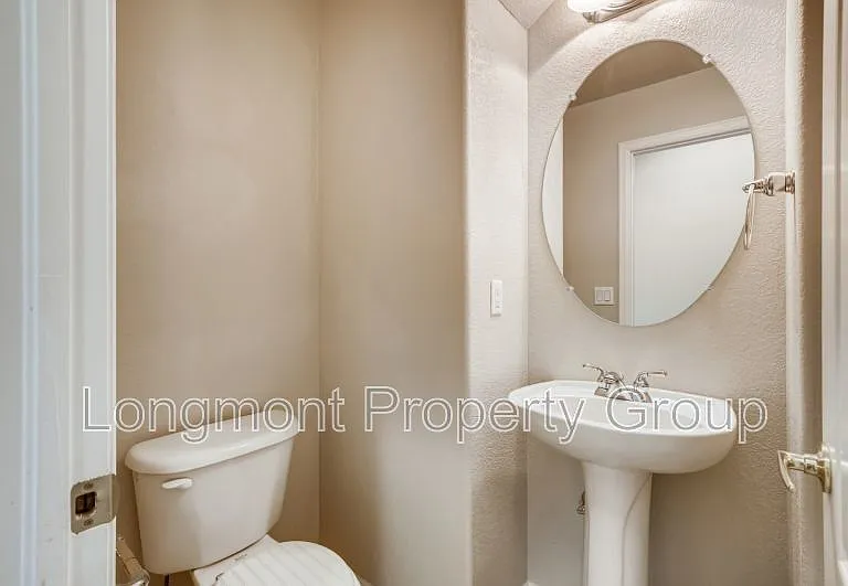 1668 Metropolitan Dr — Photo 14