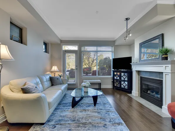 1787 154th St #102, Surrey, BC V4A 4S1