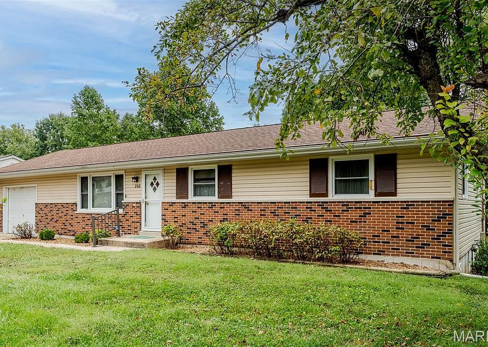 1st image of 206 Valley Dr