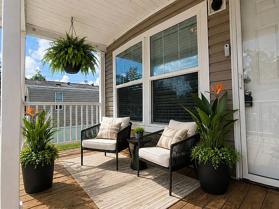 3rd image of 6539 Townsend Rd #194