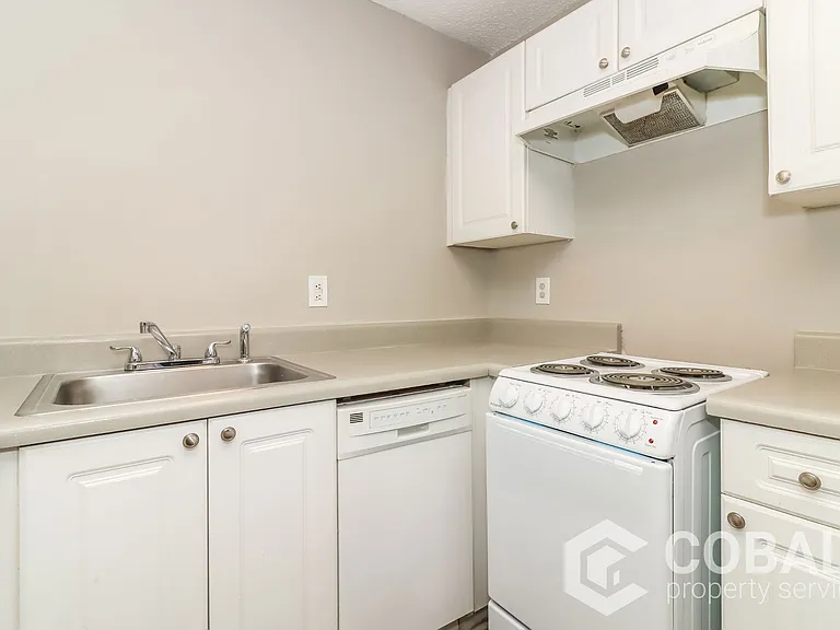 987 Collier Rd NW #H — Photo 4