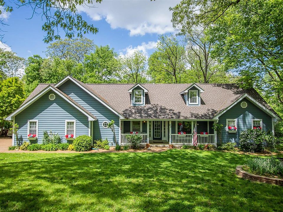 1st image of 63 Garden Ln