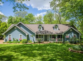 63 Garden Ln, Maryland Heights, MO 63043