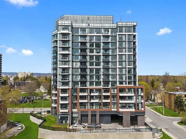 2088 James St, Burlington, ON