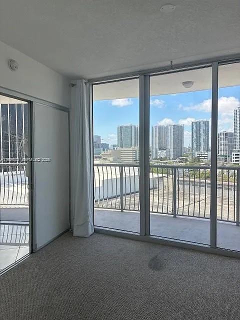 Opera Tower Condo — Photo 3