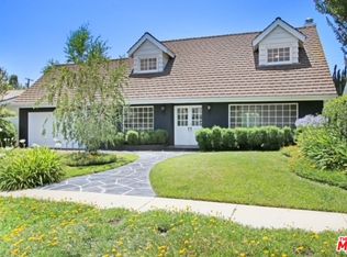 5655 Ramara Ave, Woodland Hills, CA 91367