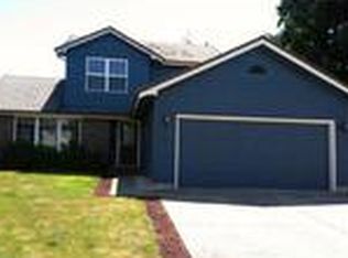 1515 Bohemia Pl, Cottage Grove, OR 97424