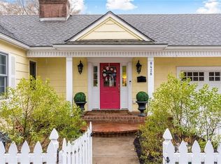 8428 Meadow Ln, Leawood, KS 66206