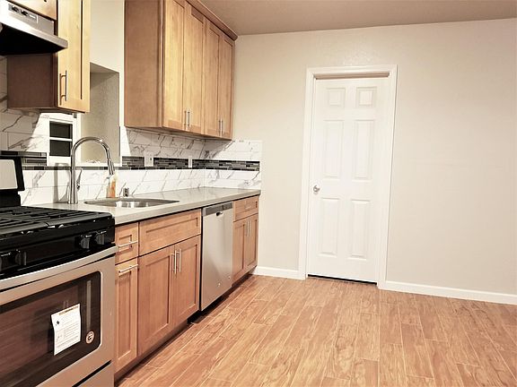 2nd image of 386 Laswell Ave