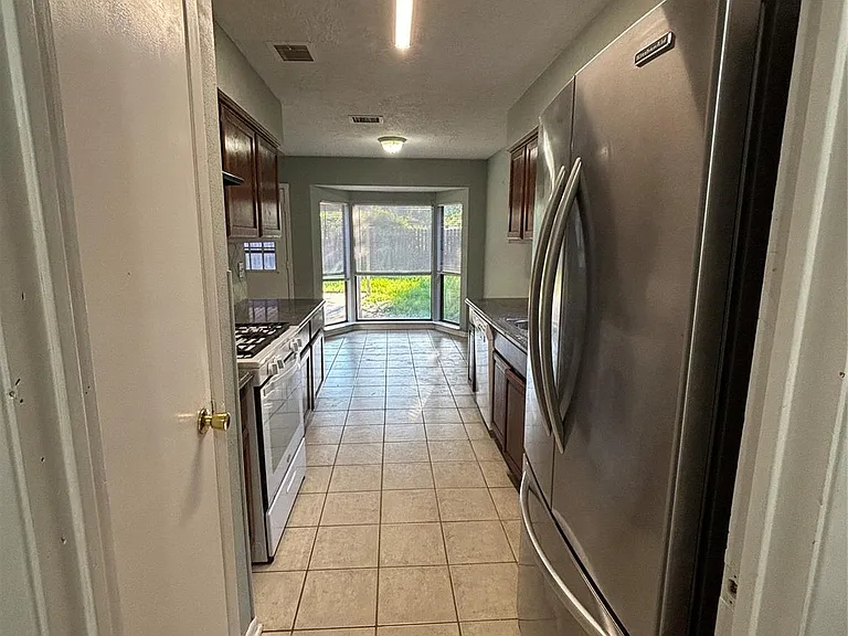 1506 Park Maple Dr — Photo 6