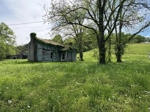 26 Bob Moore Ln, Carthage, TN 37030