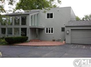 1340 Rocky Gap Rd, Benton Harbor, MI 49022