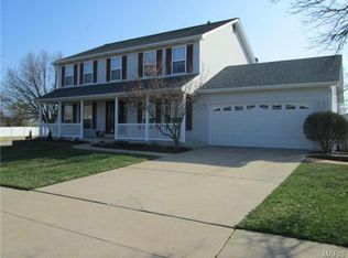 1479 Presidents Landing Dr, O'Fallon, MO 63366