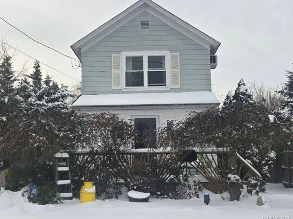 26 Lakeland Avenue, Patchogue, NY 11772