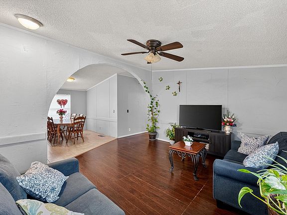 4th image of 2301 W 13th Ave