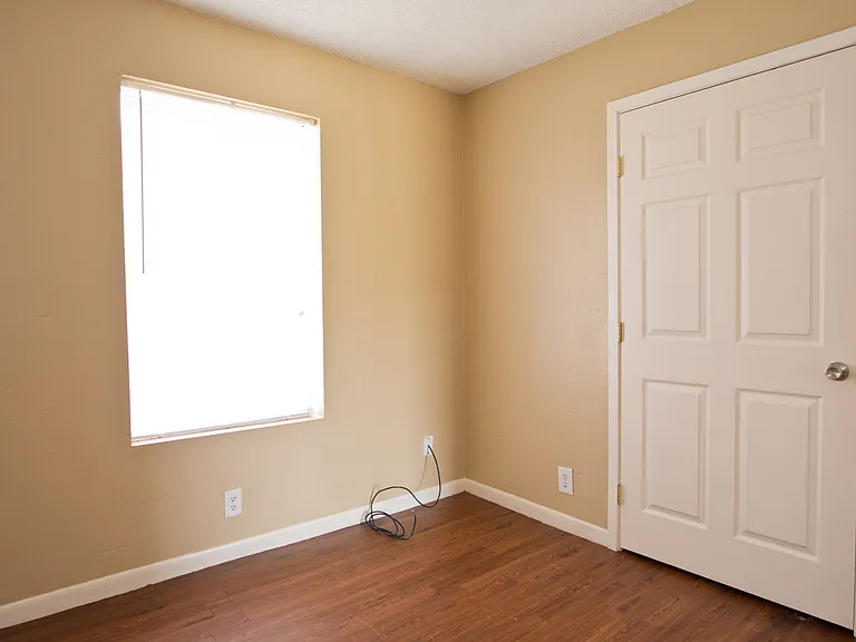 118 Milann St #B — Photo 7