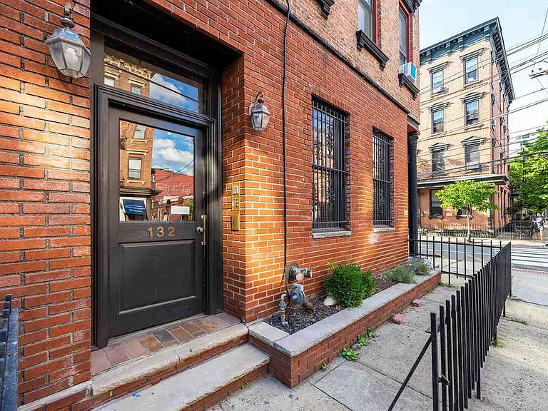 132 Madison St #2R — Photo 13