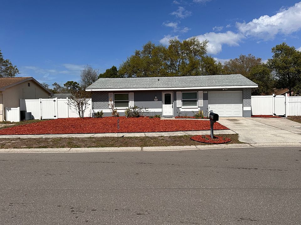 1st image of 8231 Pin Oak Ave