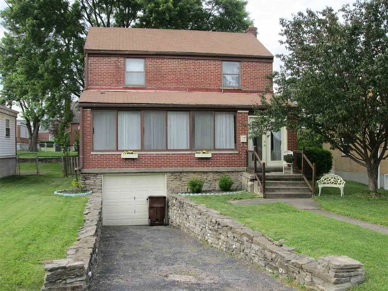8 Gail Ct photo 1
