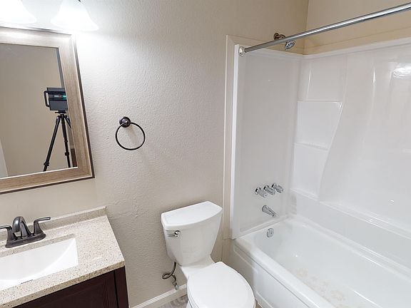 5th image of 540 South St #43
