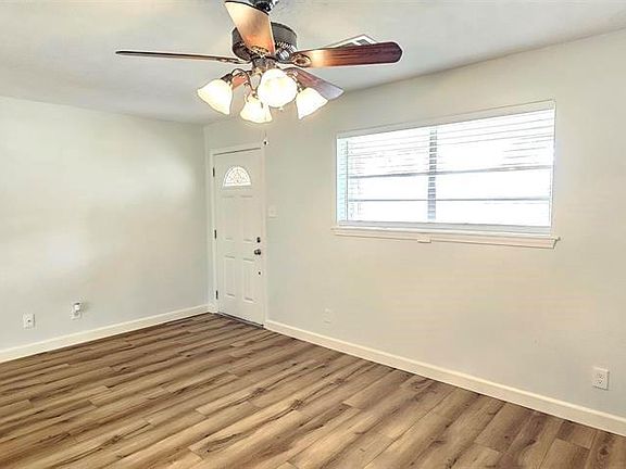 2nd image of 1364 Beagle Rd