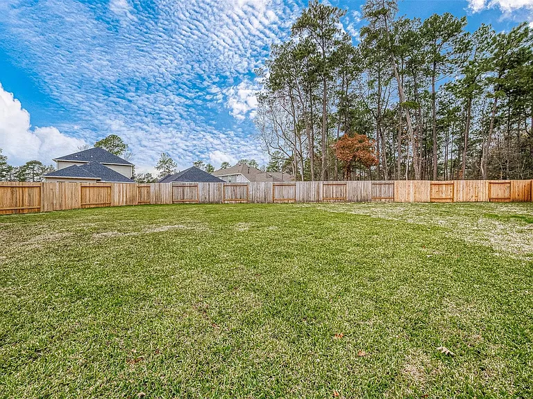 213 McCrea Ct — Photo 48