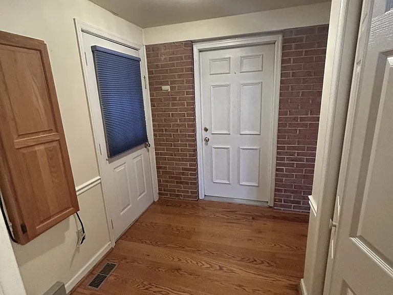 8509 Winchester Ave — Photo 16