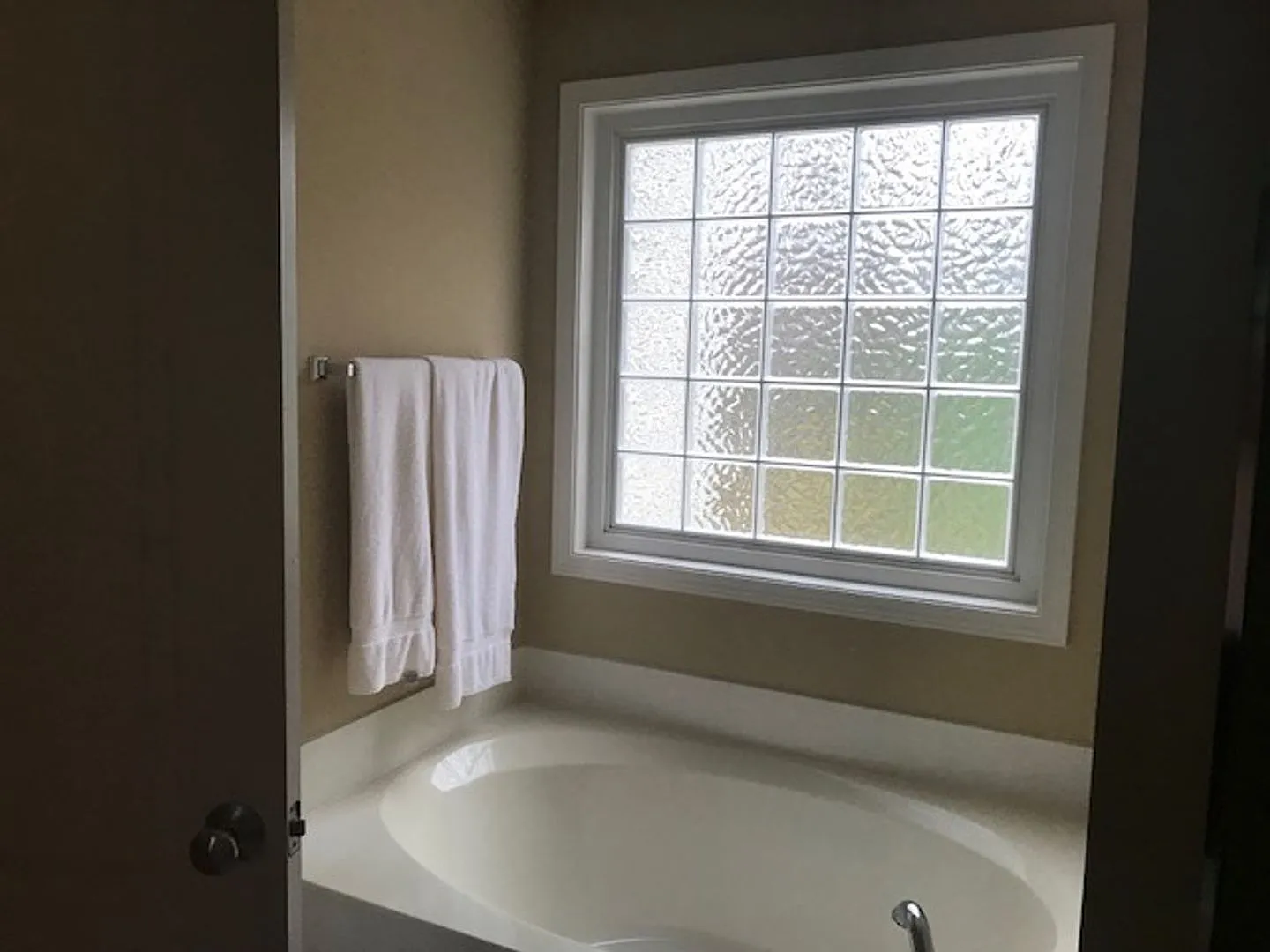 121 Sonoma Way — Photo 2