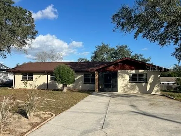 832 Sherwood Dr, Lake Wales, FL 33898