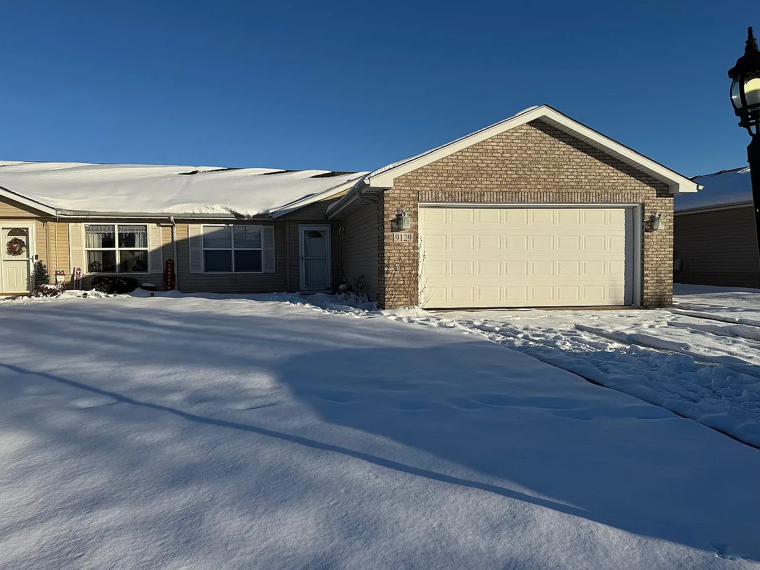 2 bed, 1404 sqft, $1,400 — Photo 1