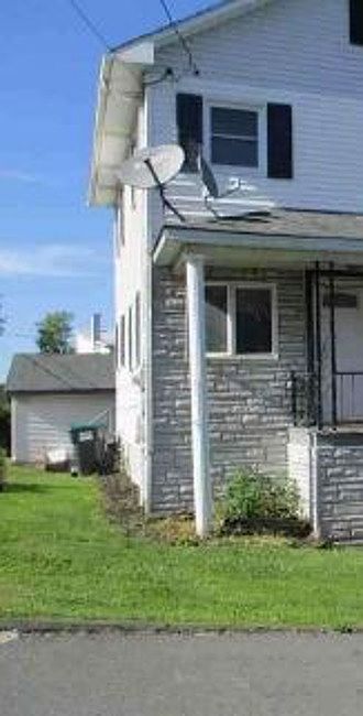 2nd image of 1495 Chipmonk Rd