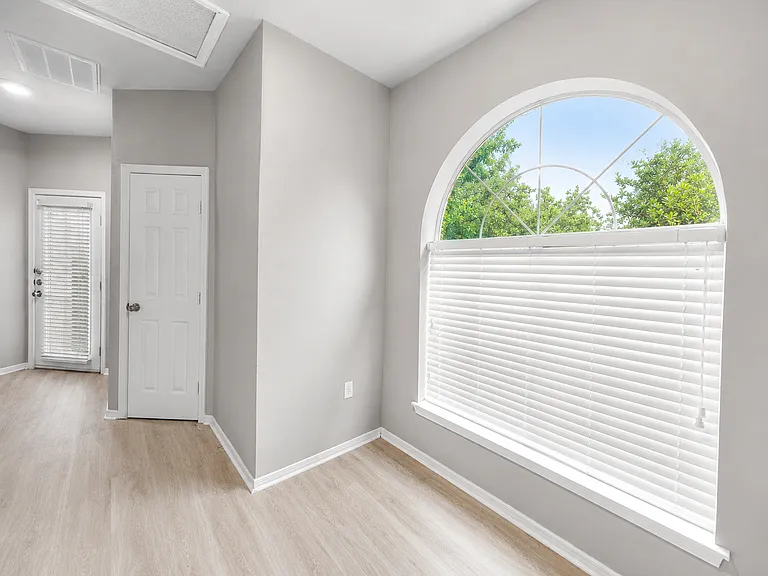 1819 N Fitzhugh Ave #A — Photo 10