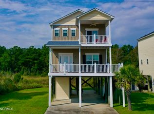 250 Riverside Dr, Sneads Ferry, NC 28460