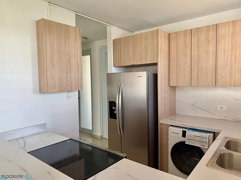 1202 Avenue Magdalena #401 — Photo 6