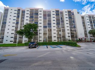 16909 N Bay Rd APT 405, Sunny Isles Beach, FL 33160